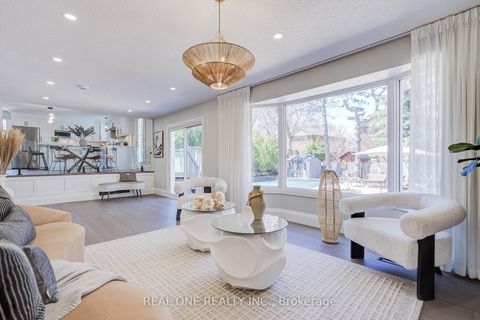 Photo 10 at 14 Brookfield Court, Markham Village, Markham