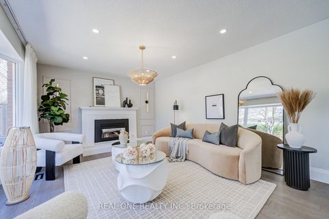 Photo 12 at 14 Brookfield Court, Markham Village, Markham