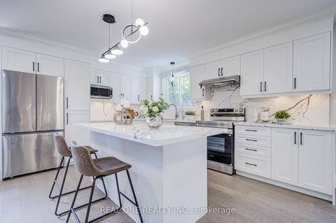 Photo 25 at 14 Brookfield Court, Markham Village, Markham