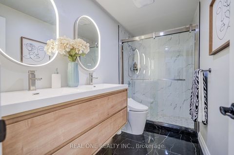 Photo 36 at 14 Brookfield Court, Markham Village, Markham