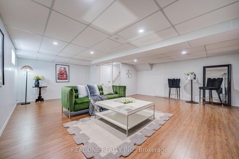 Photo 44 at 14 Brookfield Court, Markham Village, Markham