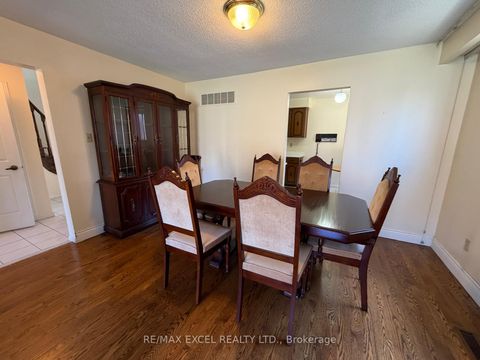 Photo 5 at 94 Pepperell Crescent, Milliken Mills West, Markham