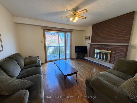 Photo 6 at 94 Pepperell Crescent, Milliken Mills West, Markham