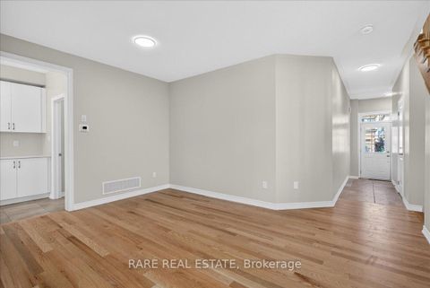 Photo 5 at 38 Rochester Drive, Rural Barrie Southeast, Barrie