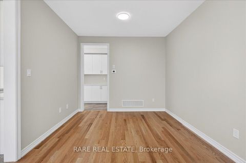 Photo 7 at 38 Rochester Drive, Rural Barrie Southeast, Barrie