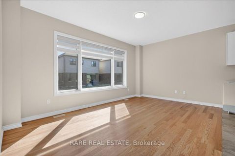 Photo 14 at 38 Rochester Drive, Rural Barrie Southeast, Barrie