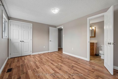 Photo 17 at 62 Corbett Drive, Grove East, Barrie