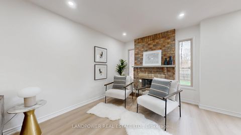 Photo 4 at 64 - 10 Cardwell Avenue, Malvern West, Toronto