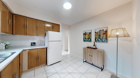 Photo 11 at 64 - 10 Cardwell Avenue, Malvern West, Toronto