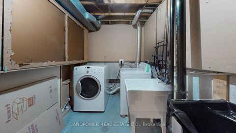 Photo 33 at 64 - 10 Cardwell Avenue, Malvern West, Toronto