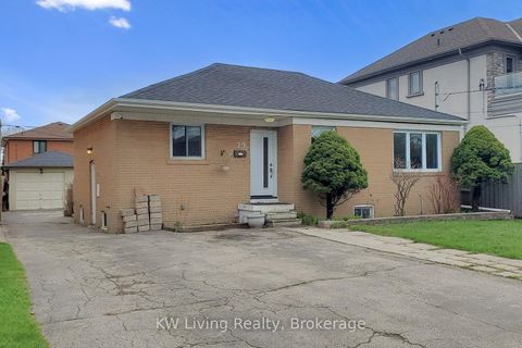 Photo 3 at 29 Jane Osler Boulevard, Glen Park, Toronto