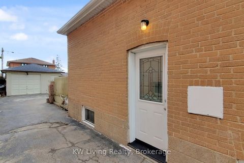 Photo 32 at 29 Jane Osler Boulevard, Glen Park, Toronto