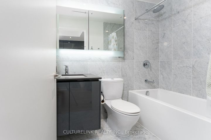 Photo 15 at 2008 - 117 McMahon Drive, Bayview Village, Toronto