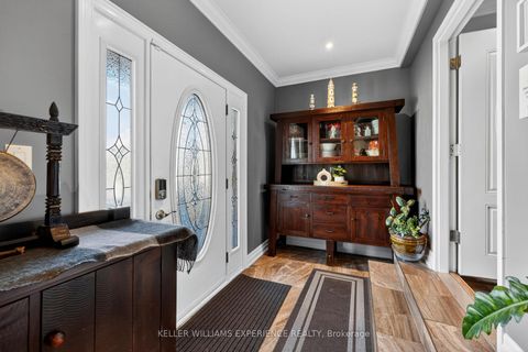 Photo 4 at 5 Jills Court, Grove East, Barrie