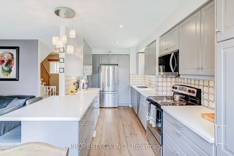 Photo 5 at 6 Hendley Drive, Central West, Ajax