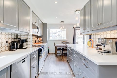 Photo 6 at 6 Hendley Drive, Central West, Ajax