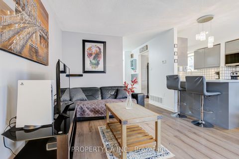 Photo 8 at 6 Hendley Drive, Central West, Ajax