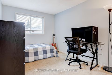 Photo 13 at 6 Hendley Drive, Central West, Ajax