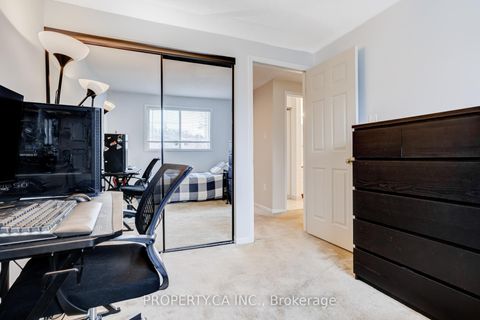 Photo 15 at 6 Hendley Drive, Central West, Ajax