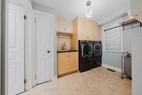 Photo 8 at 226 Via Borghese Street, Vellore Village, Vaughan