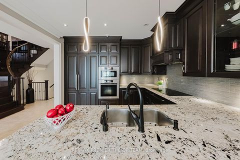 Photo 12 at 226 Via Borghese Street, Vellore Village, Vaughan