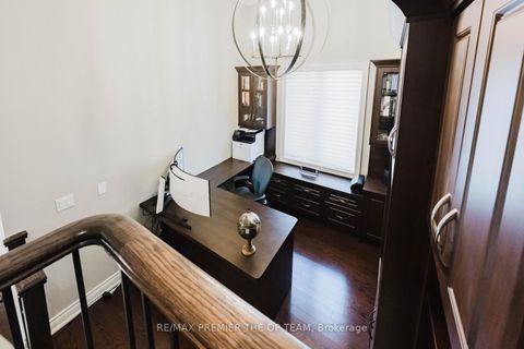 Photo 26 at 226 Via Borghese Street, Vellore Village, Vaughan