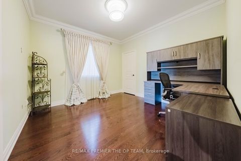 Photo 33 at 226 Via Borghese Street, Vellore Village, Vaughan