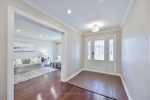 Photo 3 at 31 Heisey Drive, Markham Village, Markham