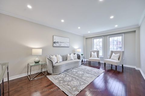 Photo 18 at 31 Heisey Drive, Markham Village, Markham