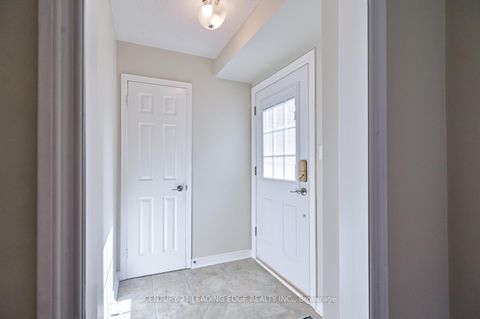 Photo 21 at 31 Heisey Drive, Markham Village, Markham