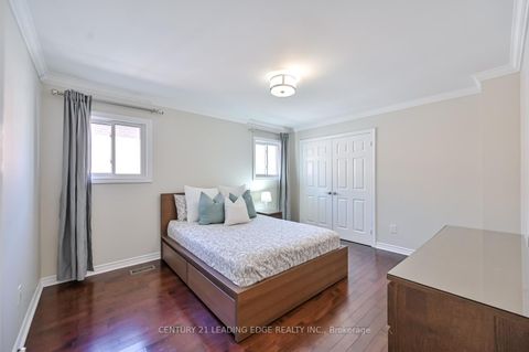 Photo 32 at 31 Heisey Drive, Markham Village, Markham