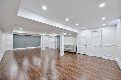 Photo 40 at 31 Heisey Drive, Markham Village, Markham