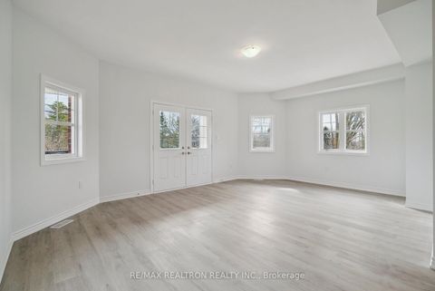 Photo 5 at 2 Ravenscraig Place, Cookstown, Innisfil