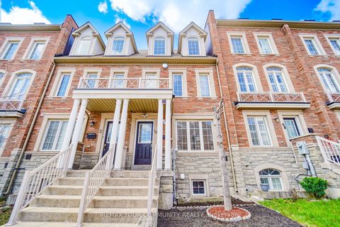 Photo 3 at 10 Ted Wray Circle, CFB, Toronto