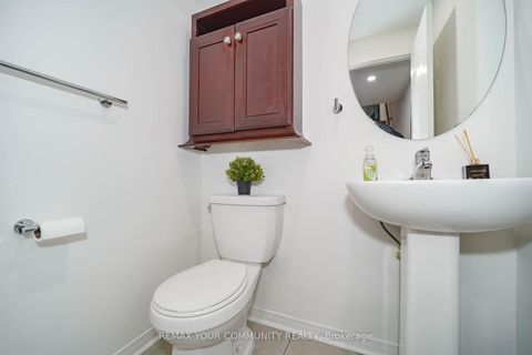 Photo 14 at 10 Ted Wray Circle, CFB, Toronto