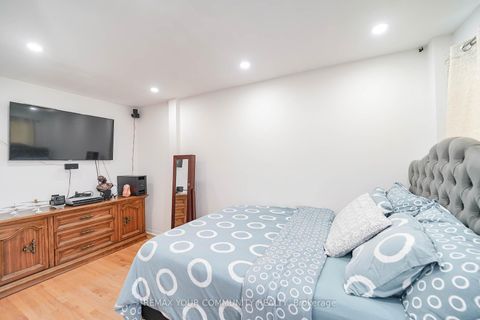 Photo 20 at 10 Ted Wray Circle, CFB, Toronto