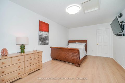 Photo 25 at 10 Ted Wray Circle, CFB, Toronto