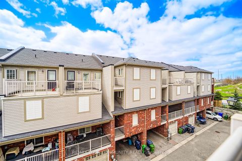 Photo 32 at 10 Ted Wray Circle, CFB, Toronto