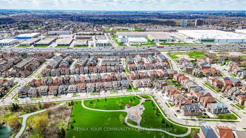 Photo 36 at 10 Ted Wray Circle, CFB, Toronto