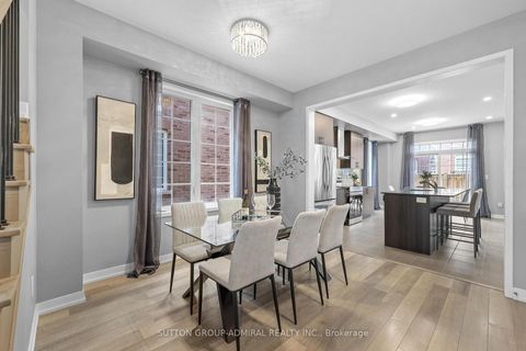 Photo 33 at 12 Sand Hill Mews, Patterson, Vaughan