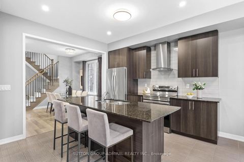 Photo 41 at 12 Sand Hill Mews, Patterson, Vaughan