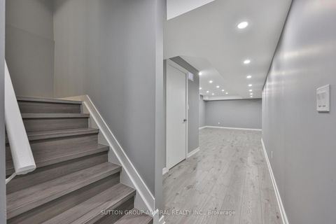 Photo 42 at 12 Sand Hill Mews, Patterson, Vaughan