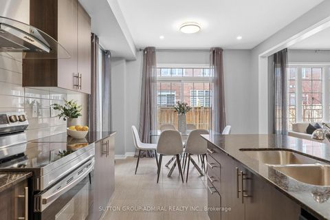 Photo 43 at 12 Sand Hill Mews, Patterson, Vaughan