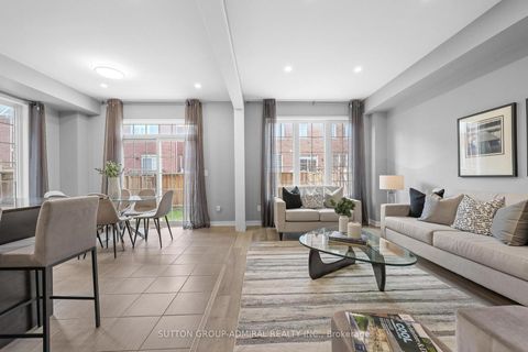 Photo 44 at 12 Sand Hill Mews, Patterson, Vaughan