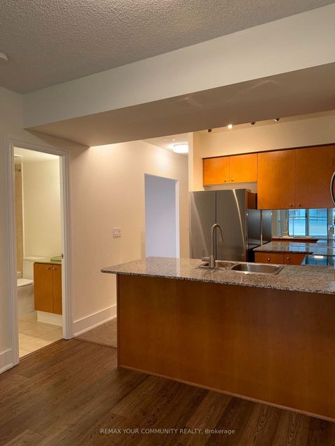 Photo 16 at 606 - 8 Scollard Street, Annex, Toronto