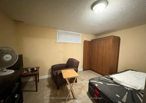 Photo 11 at 15 Fordover Drive, Guildwood, Toronto