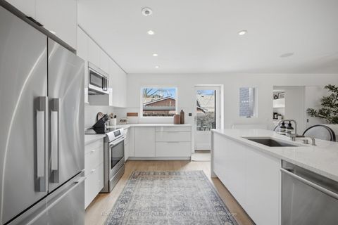 Photo 16 at 99 Claremont Street, Bellwoods, Toronto