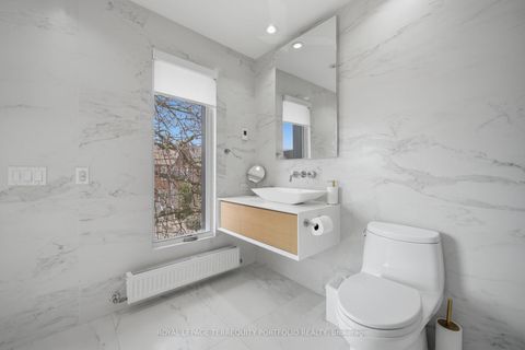 Photo 28 at 99 Claremont Street, Bellwoods, Toronto