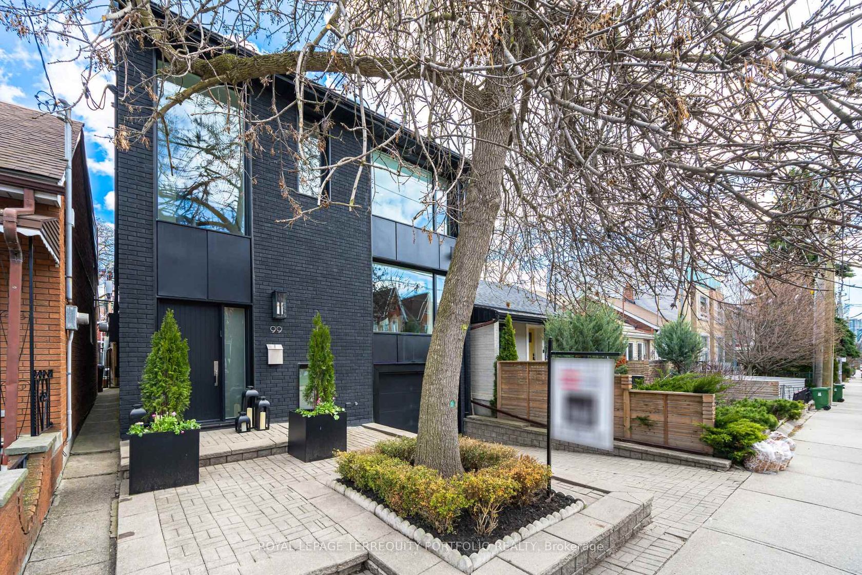 99 Claremont Street, Bellwoods, Toronto photo number 2