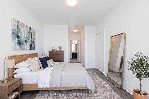 Photo 8 at 806 - 6 David Eyer Road, Rural Richmond Hill, Richmond Hill